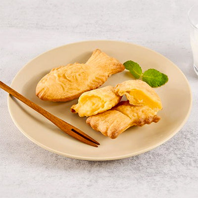 Fish Shaped Pastry with Custard Cream 1kg