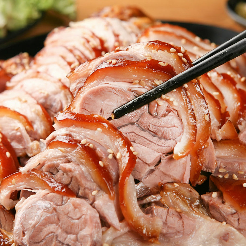 [Wooltari] Cooked Pork Hock (1.4lb ~ 1.8lb) + Pork Bone Soup 2lb + [Hanam] Stir-fried Webfoot Octopus 350g
