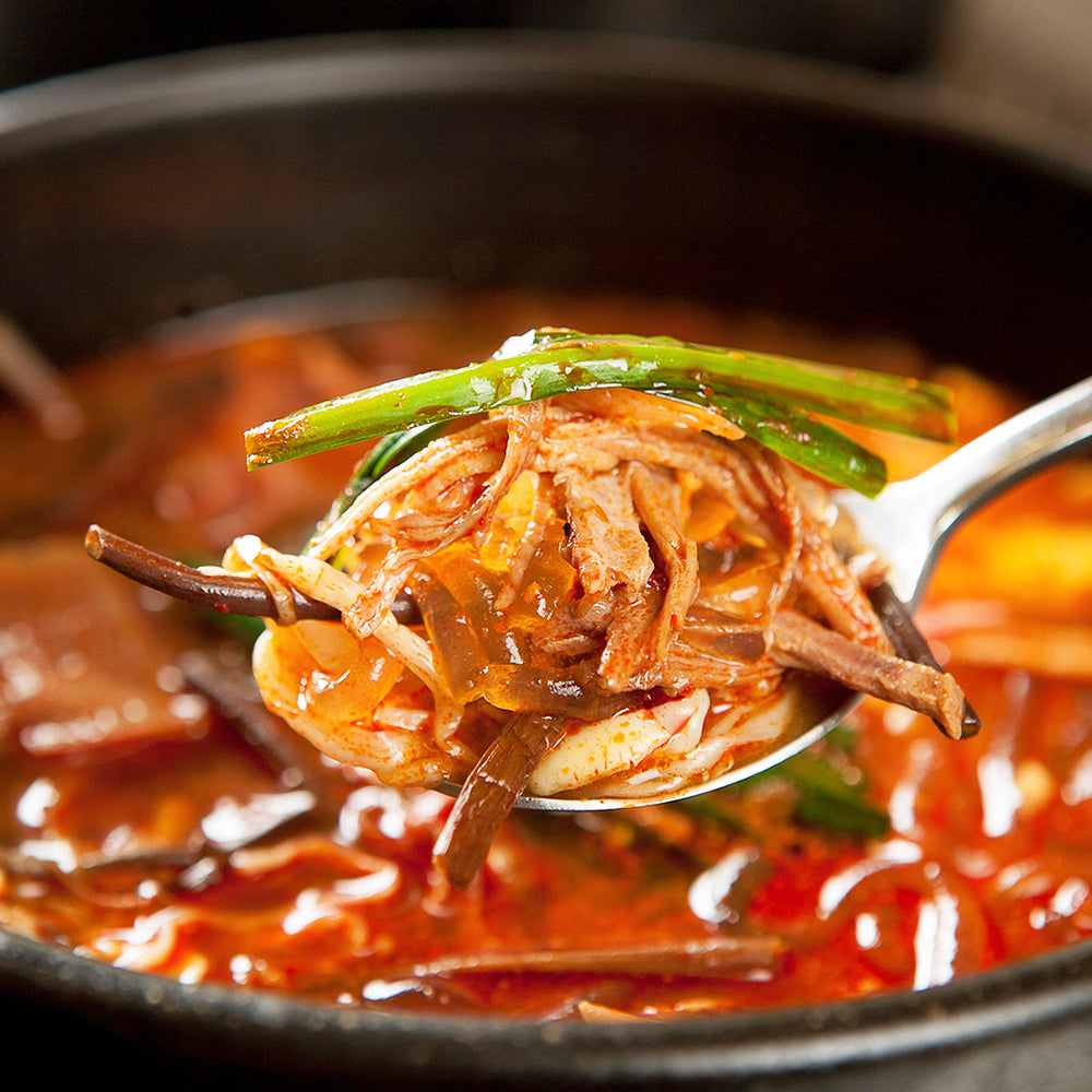 Yukgaejang- Fully Cooked Spicy Beef Soup With Vegetable 2.5lb