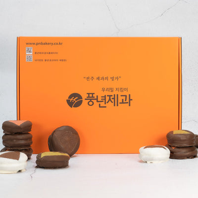 Korean Wheat Mini chocolate pie set (Original, White, Cactus, Cheese, Matcha) 12 pieces (360g)