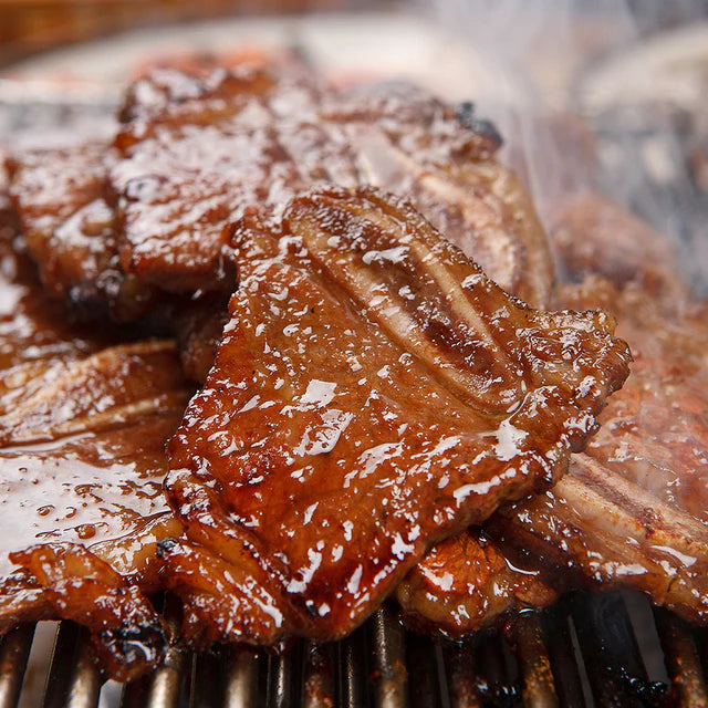 [Wooltari] Marinated Beef Short Ribs 3lb + Sliced Pork Jowl 1lb + Chicken Thigh in Hot Sauce 2lb (Set)