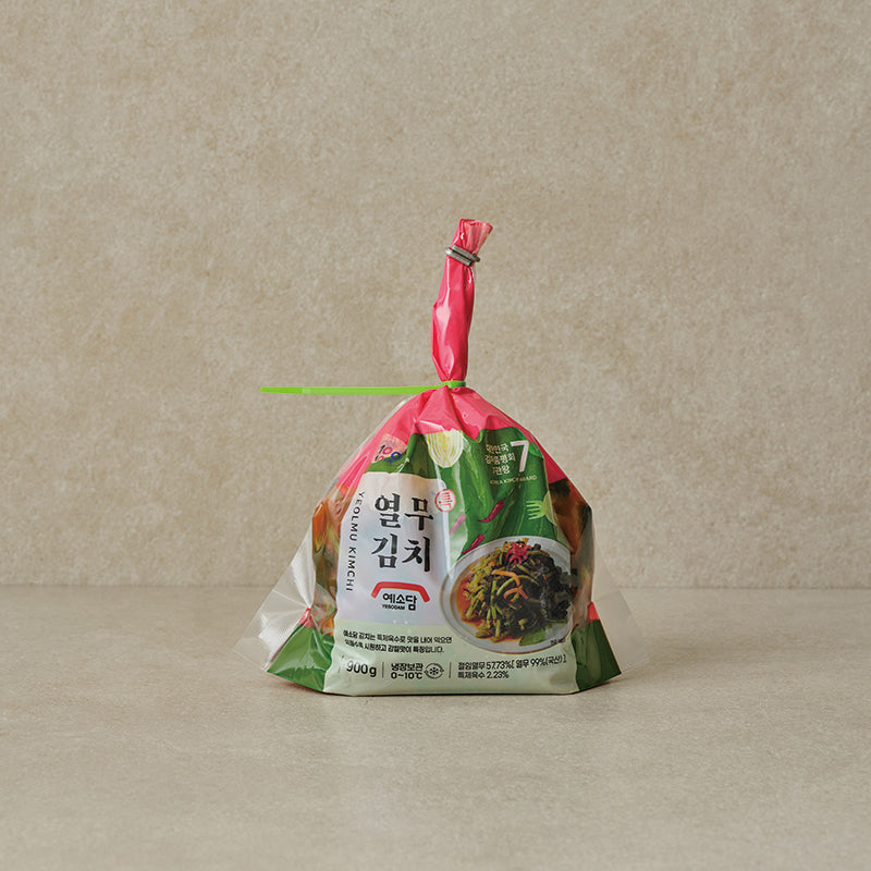Young Radish Green (Yeolmu) Kimchi 900g